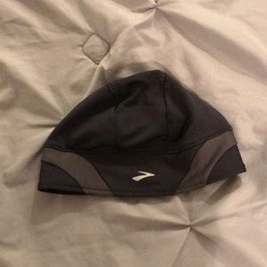 Brooks running hat